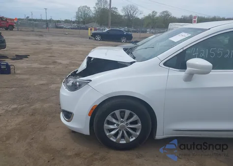2017 Chrysler Pacifica Touring-L from USA, damaged, VIN 2C4RC1BG5HR676010